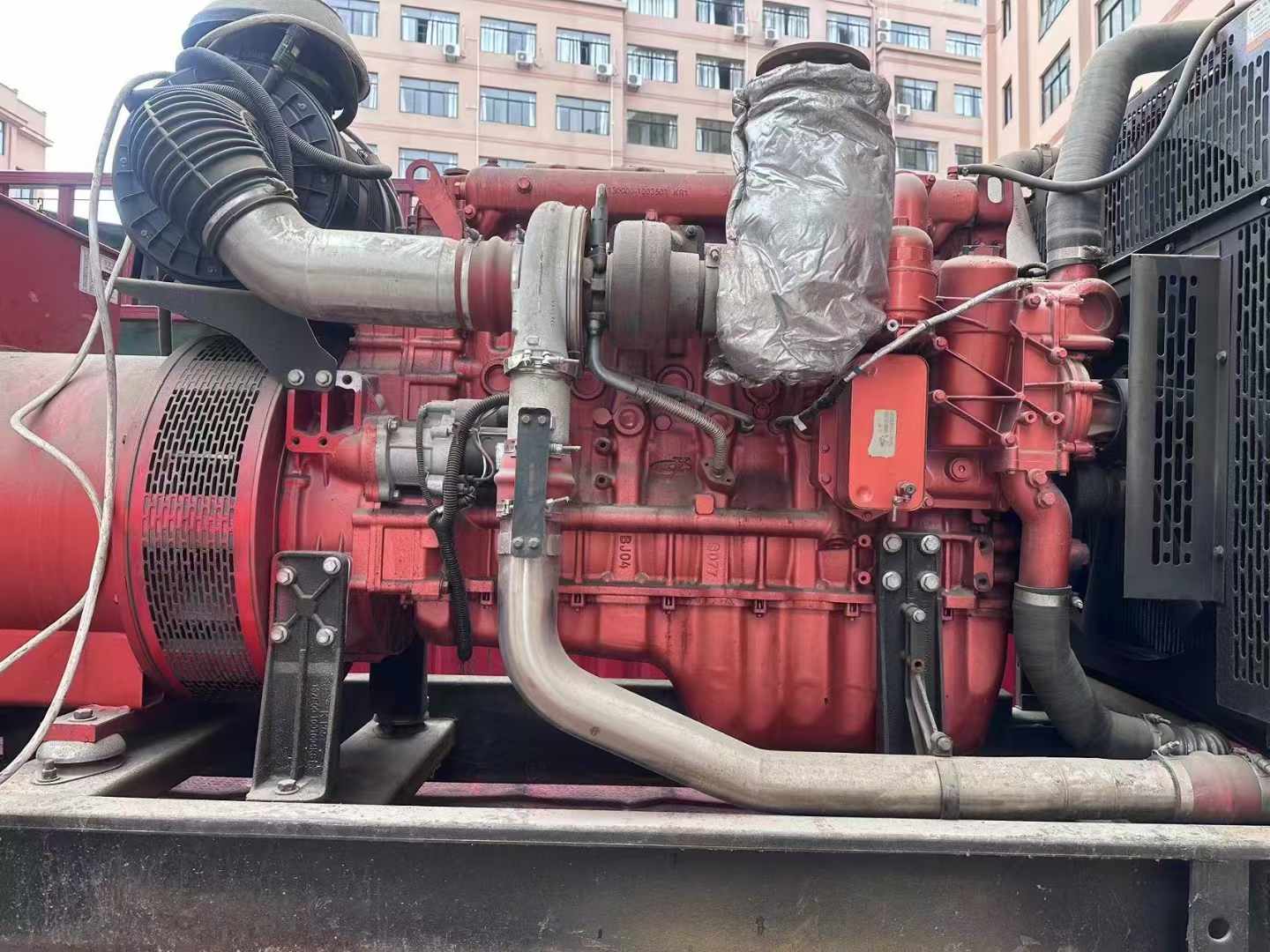 君山如何选择适合 600kW 柴油发电机组的过载保护器？